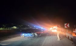Kaza yapan otomobil alev aldı: 1 ölü, 5 yaralı