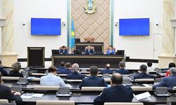 Kazakistan parlamentosu son oturumunu gerçekleştirdi