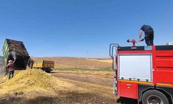 Kurtalan'da saman yüklü römork alevlere teslim oldu