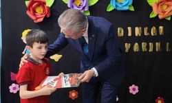 Mardin Valisi Akkoyun öğrencilerin karne sevincine ortak oldu