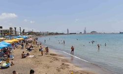 Mersin'de deniz sezonu başladı: Rus uçuşlarının iptali bölge turizmini etkiledi