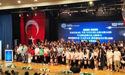 Mollabey Ortaokulu öğrencilerine Türkiye dereceleri için ödül