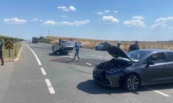 Muratlı'da kavşakta iki otomobil çapıştı: 3 yaralı