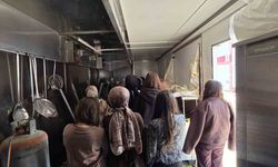 Muşlu öğrencilerden Kızılay'a ziyaret