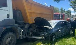 Muş'ta kamyon ile otomobil çarpıştı: 1 yaralı