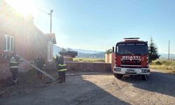 Müzikholdeki yangın söndürüldü