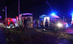 Niğde'de 3 aracın çarpıştığı kazada 1'i ağır 10 kişi yaralandı