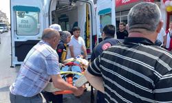Otomobille çarpışan motosikletin sürücüsü yaralandı