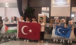 Palu'da Kur'an kursu öğrencilerinin mezuniyet sevinci
