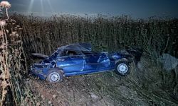 Şanlıurfa'da otomobil şarampole devrildi: 4 yaralı
