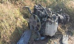 Servis minibüsünün lastiği patladı, direğe çarptı: 6 yaralı