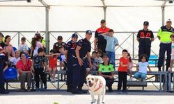 Sinop jandarması minik misafirlerini ağırladı