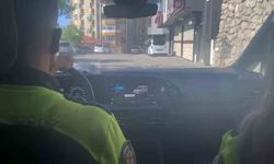 Şırnak polisi zamanla yarıştı: Sınava geç kalan 12 öğrenci son dakikada yetiştirildi