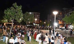 Siverek'te sıcak yaz akşamlarında sıra gecesi etkinliği