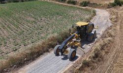 Tarsus Belediyesinden hasat öncesi kırsal yollara bakım