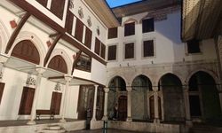 Topkapı Sarayı gece turlarıyla ziyaretçilerine kapılarını açtı