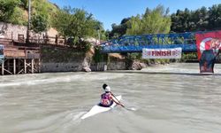 Tunceli'de kano yarışları başladı