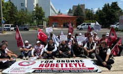 Üniversite idari personelinden YÖK önünde tayin-nakil çağrısı