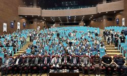 Uşak Üniversitesi mezunlarını mesleki yaşama uğurladı
