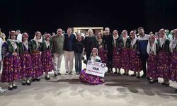 Vanlı kızlar halk oyunlarında tarih yazdı