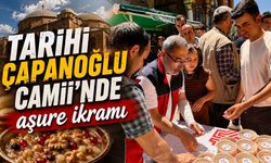 Tarihi Çapanoğlu Camii'nde aşure ikramı