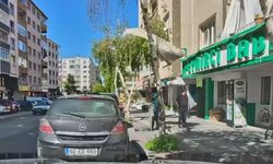7. kattan düşen halı kadının başına isabet etti