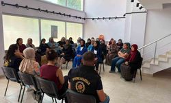 Afyonkarahisar'da kadın kursiyerlere KADES ve ŞÖNİM bilgilendirmesi