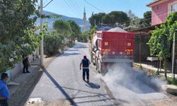 Alaşehir'de 3 mahalleyi rahatlatan asfalt hamlesi