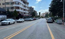 Aracının kontrolünü kaybeden sürücü 7 otomobile çarptı