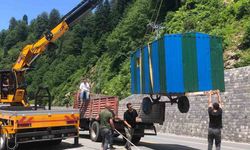 Ayder Yaylası yolundaki izinsiz yapılar kaldırıldı
