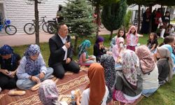 Başkan Ural'dan miniklere tatlı sürpriz