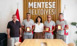 Buldukları çantayı sahibine teslim eden personele Başkan Köksal Aras'tan özendirme primi