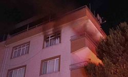 Bursa'da apartman dairesinde çıkan yangın paniğe neden oldu