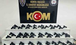 Durdurulan araçta 70 adet kaçak tabanca bulundu