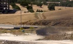 Elazığ'da boş alandaki motosiklet alev alev yandı