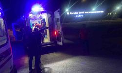 Erzincan'da tır ile otomobilin çarpıştığı kaza güvenlik kamerasına yansıdı