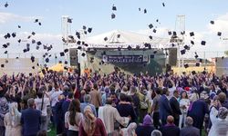 ETÜ'de mezuniyet coşkusu