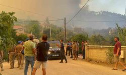 Fethiye'deki yangın 4 saattir sürüyor: 'Bir mahalle tedbir amaçlı tahliye ediliyor'