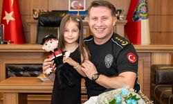 Gazi kızına yunus polis bebeği hediye edildi