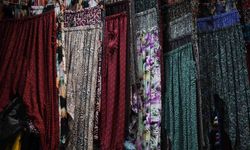 Gaziantep'te sıcak havalar şalvara ilgiyi artırdı