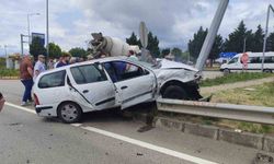 Giresun'da iki otomobilin çarpışması sonucu 1'i çocuk 5 kişi yaralandı