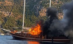 Göcek'te tekne yangını
