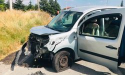 İki otomobilin çarpıştığı kazada 4 kişi yaralandı
