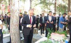 Isparta'da şehitler dualarla anıldı
