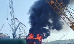 İzmir'de yakıt tankerinde korkutan yangın