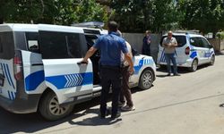 Kapı kapı dolaşarak bağış topladı