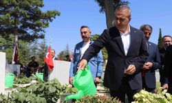 Karaman'da 15 Temmuz'da şehitlikler ziyaret edildi