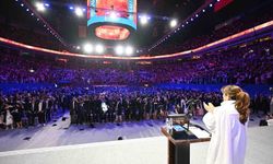 Kariyerini değiştirdi, BAU'da birinci oldu