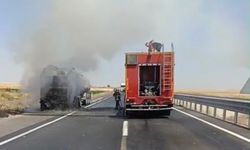 Mardin'de seyir halindeki tanker alev aldı