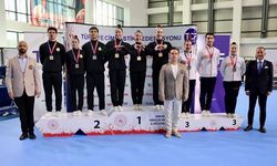 MCBÜ'lü cimnastikçilerden Ankara'da madalya yağmuru
